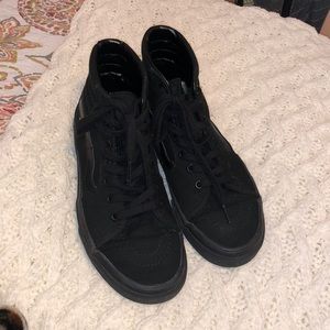 Women’s hi top vans